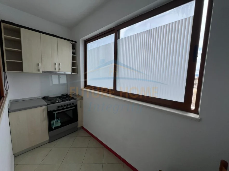 Tirana, 1+1 Apartment for Rent, 5th Floor, 54 m², 450 € (Electric Market Area)