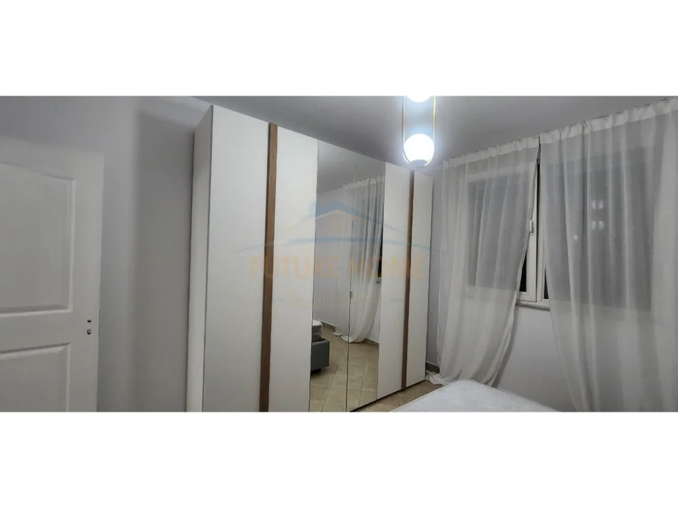 Tirana, Apartment for Rent 1+1, 4th Floor, 62 m², €650 (East-facing)