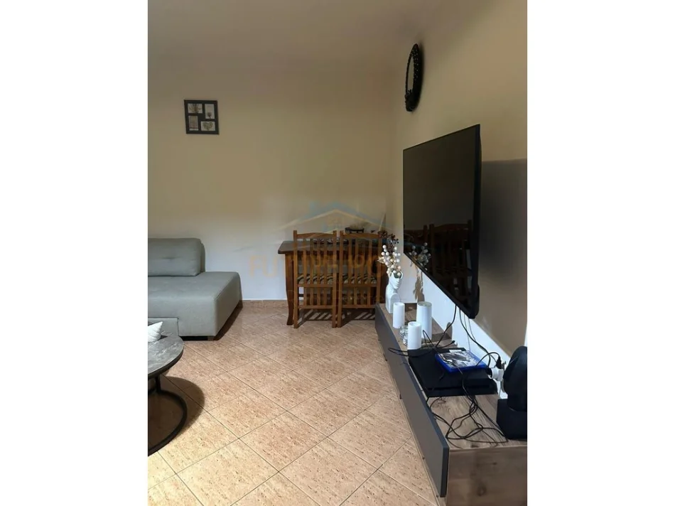 Tirana, Apartment for Rent 1+1 Second Floor, 54 m² 380 € (Yzberisht)
