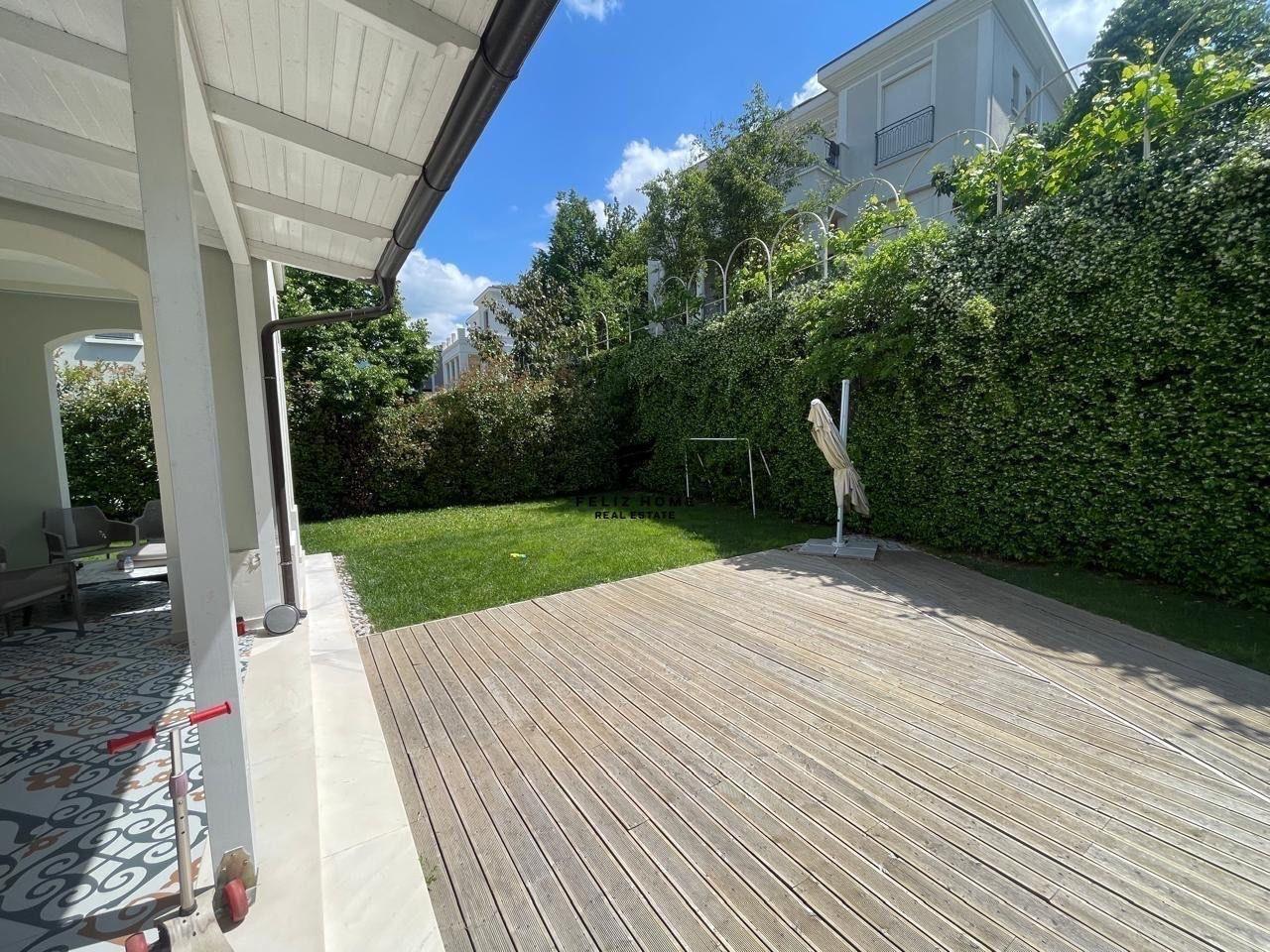 House for Sale 880 m2 Rolling Hills 1,650,000 EUR