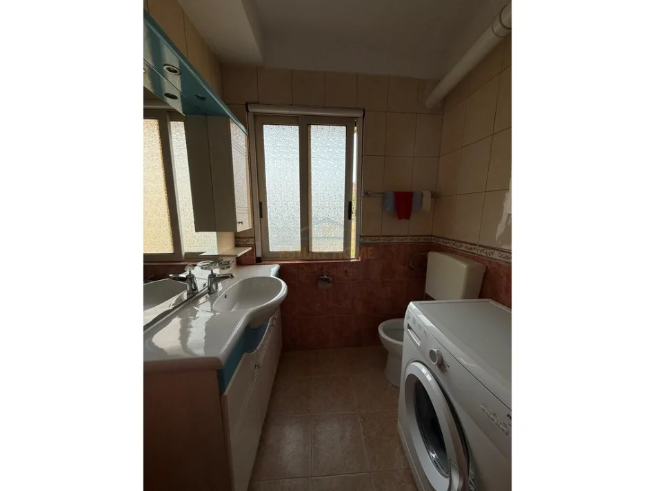 Tirana, 2+1 Apartment for Rent, 4th Floor, 83 m², 700 € (Bulevardi Zhan Dark)