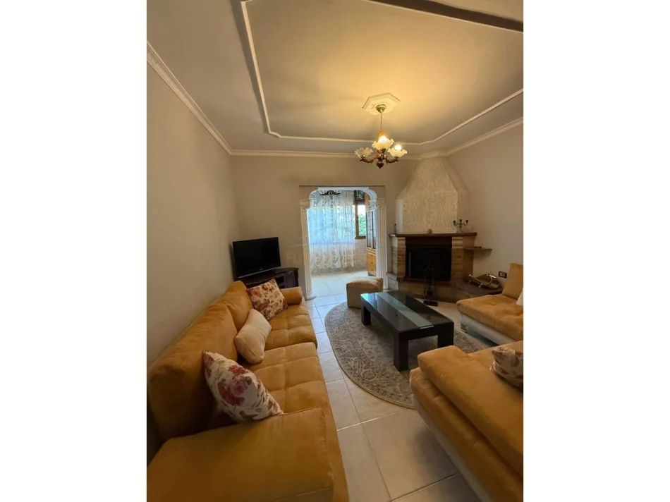 Tirana, 2+1 Apartment for Rent, 4th Floor, 83 m², 700 € (Bulevardi Zhan Dark)