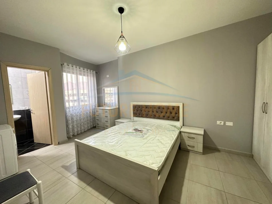 Tirane, apartment for rent 1+1, 7th Floor, 65 m², €370 (Vila L)
