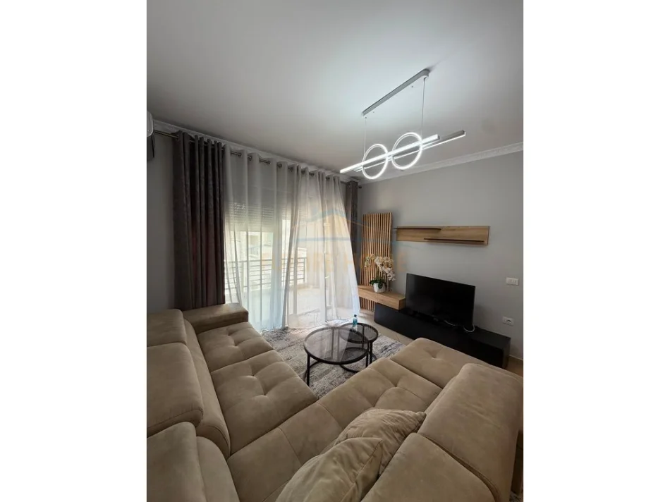 Tirana, 1+1 Apartment for Rent, 2nd Floor, 54 m², €450 (Molla Complex)