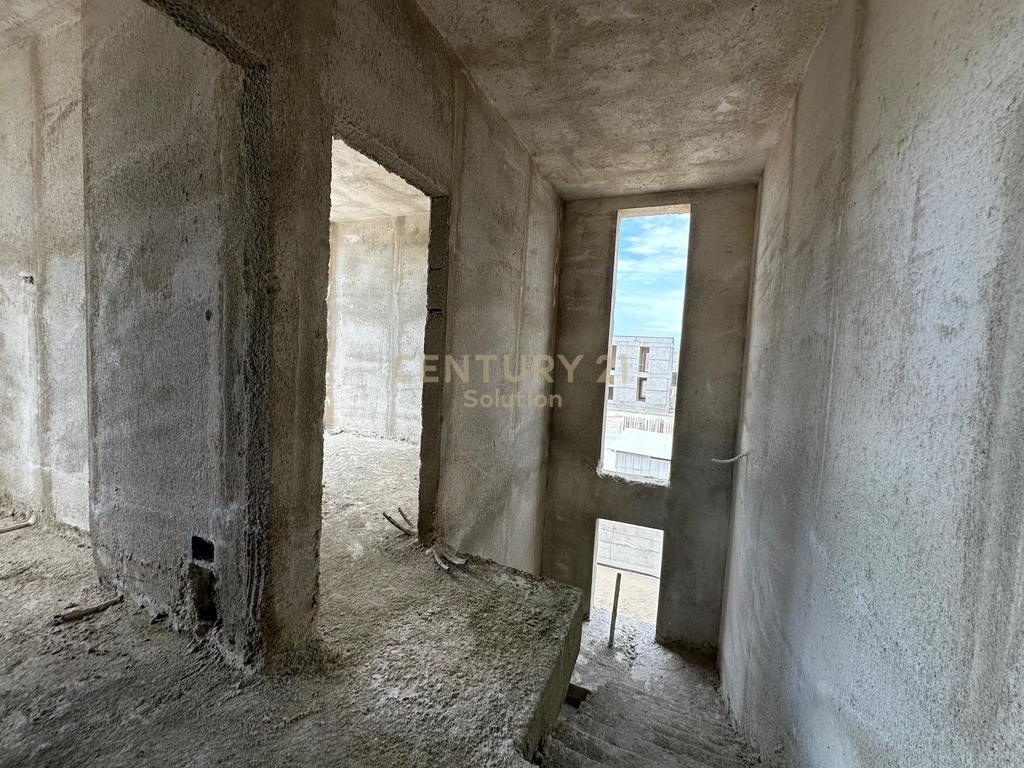 VILLA 3-BEDROOM FOR SALE AT PORTO LALËZ!