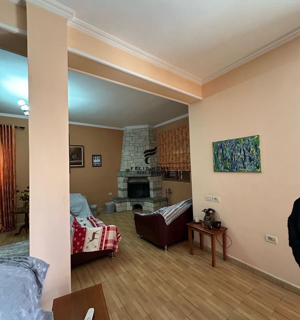 PRIVATE VILLA FOR SALE 3 FLOORS PORCELAIN 360,000 EURO