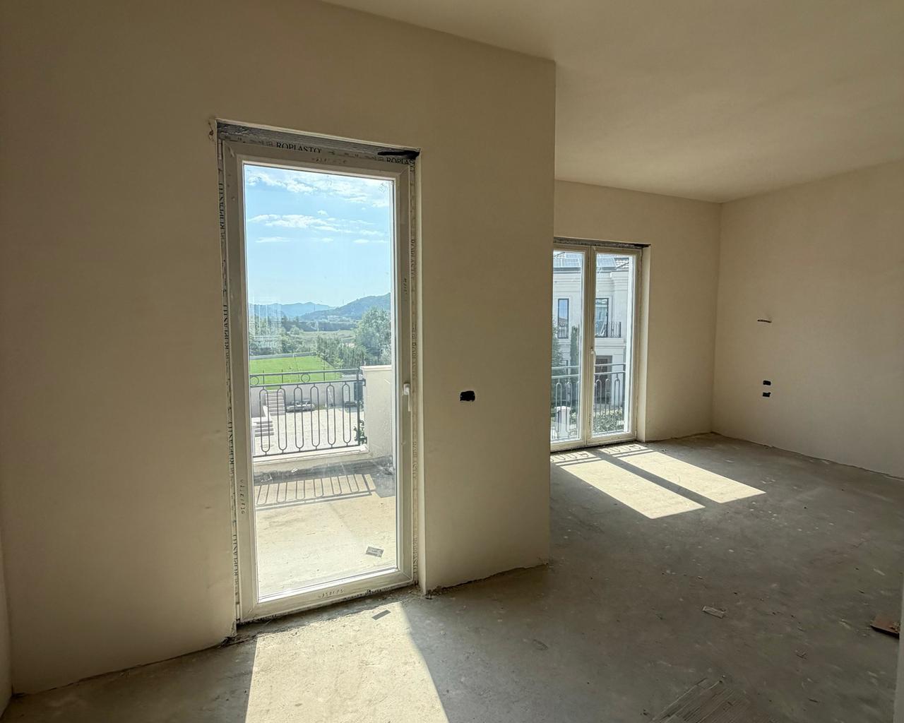 🏡 Vendita Villa di Lusso con Piscina – Rolling Hills 2 | 1.27 M