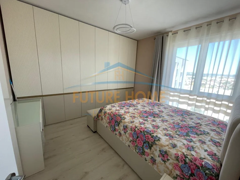 Tirane, jepet me qera apartament 1+1 Kati 7, 65 m² 470 € (Univers City)