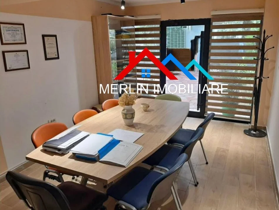 Tirane, Commercial Space for Sale Ground Floor, 41 m² €108,500 (RRUGA MUHAMET GJOLLESHA)