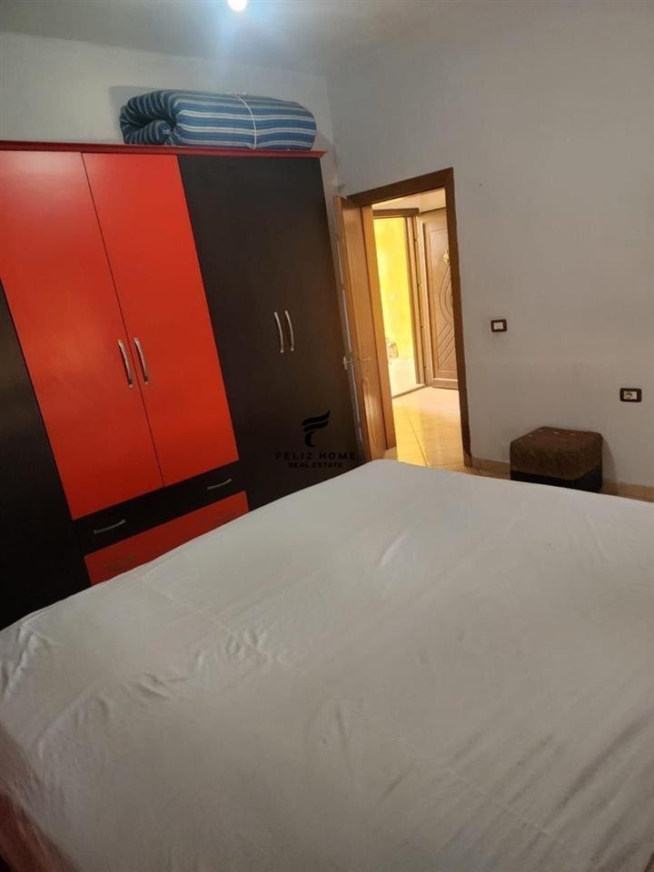 APARTAMENT ME QERA 2+1 RR.GRAMOZ PASHKO 500 EURO