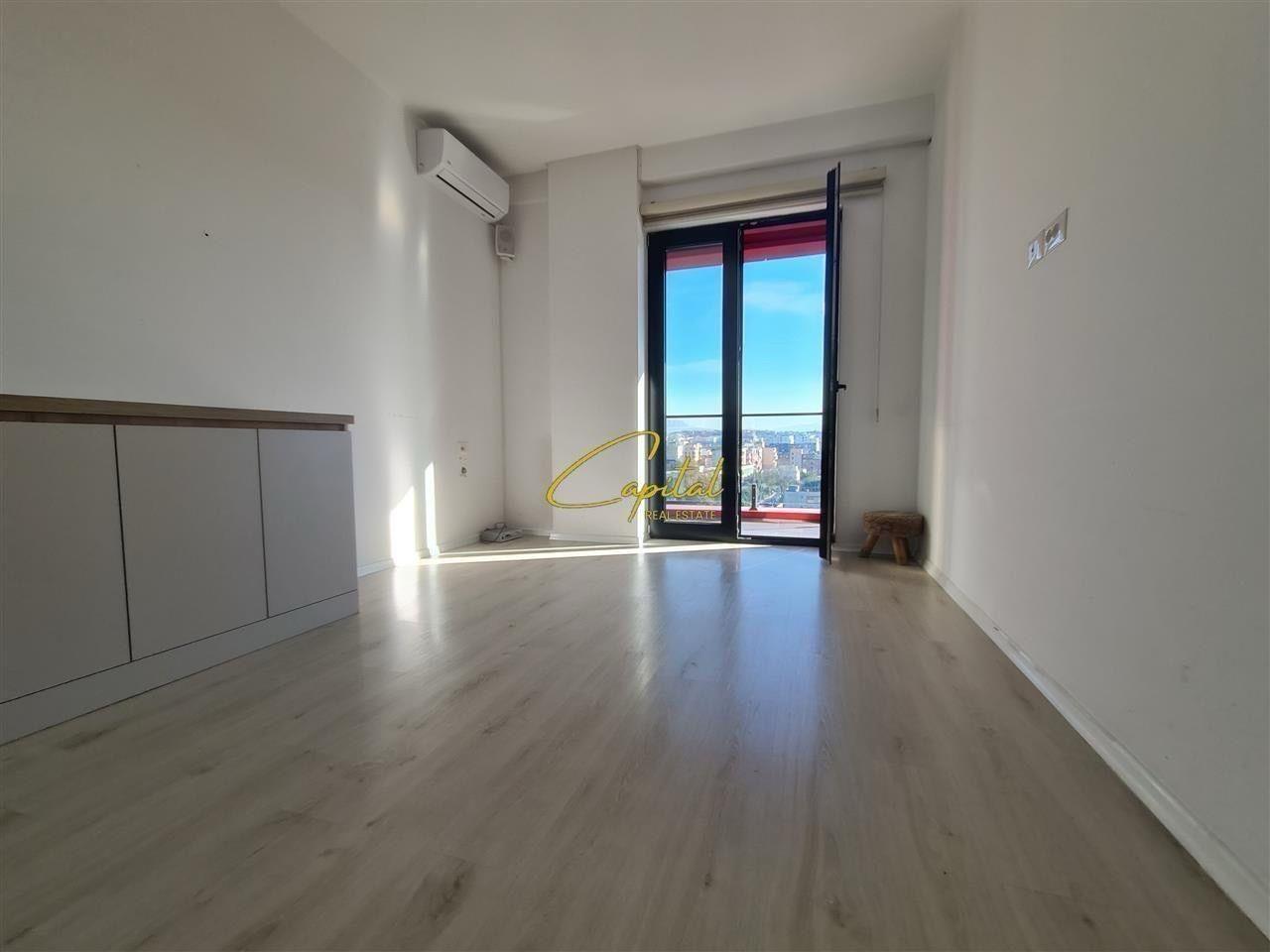 ZYRE ME QERA 119 M2 FARMACIA 10 600 EURO