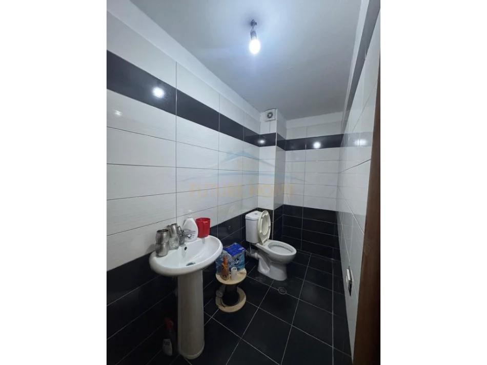 Tirane, Commercial Space for Sale Ground Floor, 40 m² 130,000 € (Inner Ring Road)