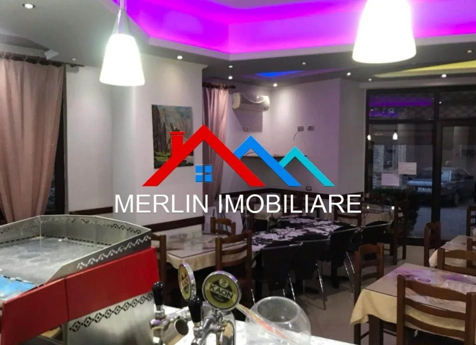 Tirane, shitet ambjent biznesi Kati 0, 50 m² 160.000 € (RRUGA ALEKSANDER MOISIU,KINOSTUDIO)