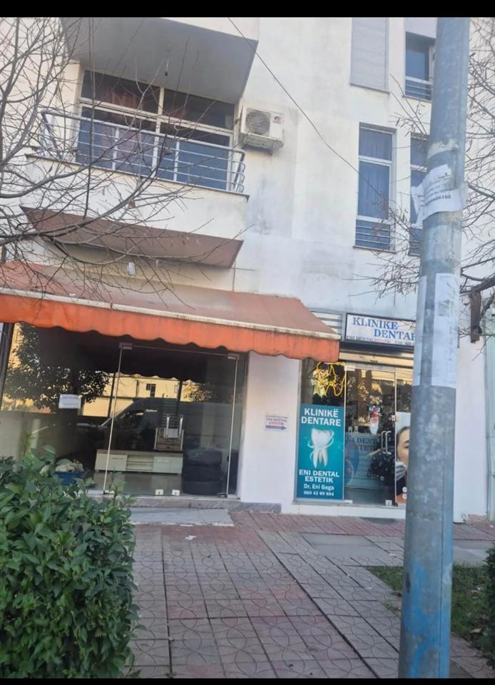 Ambjent Commerciale in Affitto