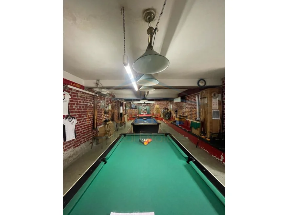 Tirane, shitet ambjent biznesi Kati -1, 41 m² 280.000 € (Bllok, Tiranë.)