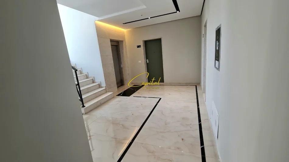 OFFICE FOR RENT 64 M2 PORCELAN 45,000 LEKE