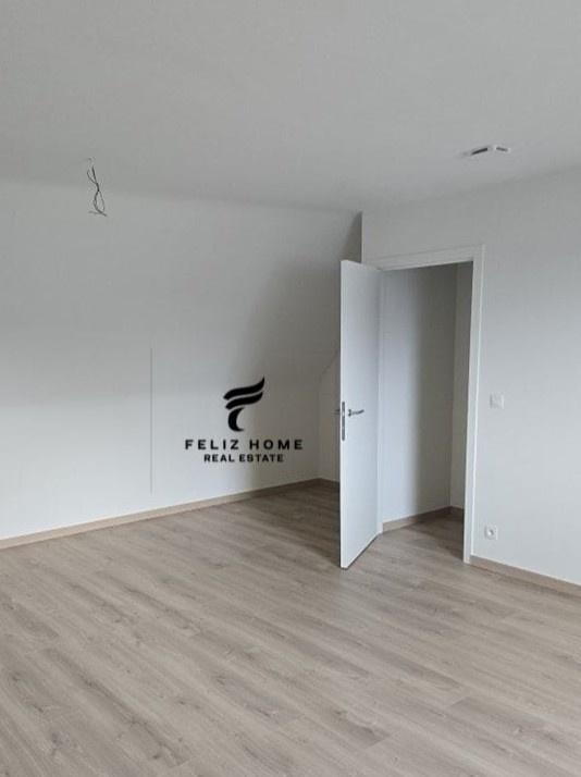 Zyra con piano in Astir 121 m2 - 40.000 LEKE