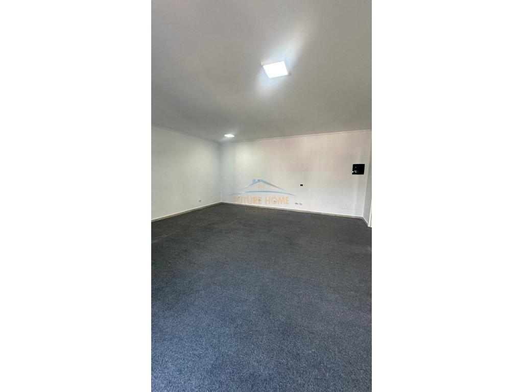 0694603851,Qera,Ambient Biznesi,Zogu i Zi,Tiranë