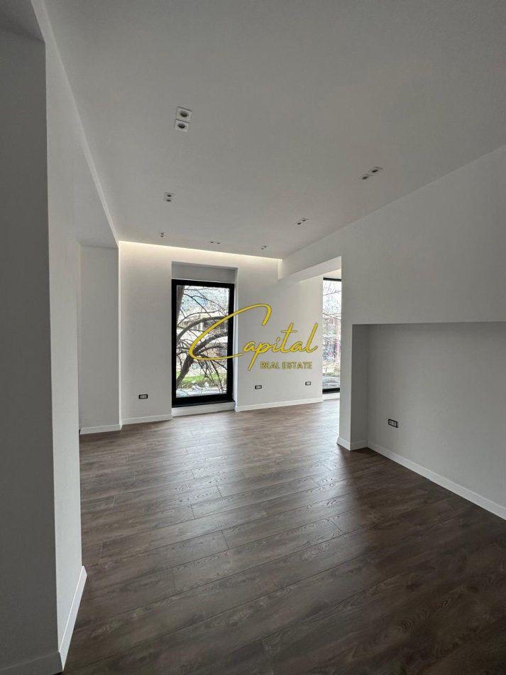 COMMERCIAL SPACE FOR RENT 76 m2 CITY CENTER 1,500 EURO