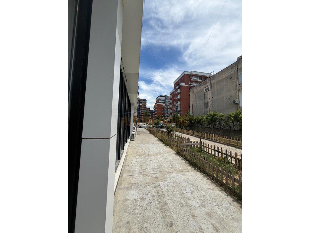 0694603851,Qera, Ambient,Unaza e Re,Astir