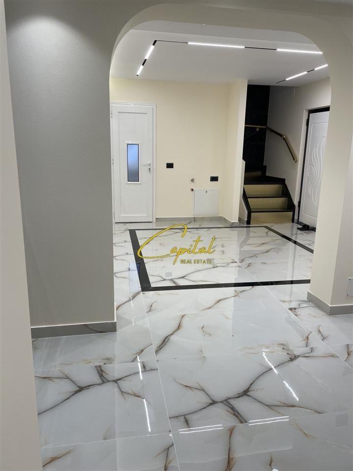 DUPLEX SHOP FOR RENT 80 M2 ON ELBASAN STREET 1000 EURO