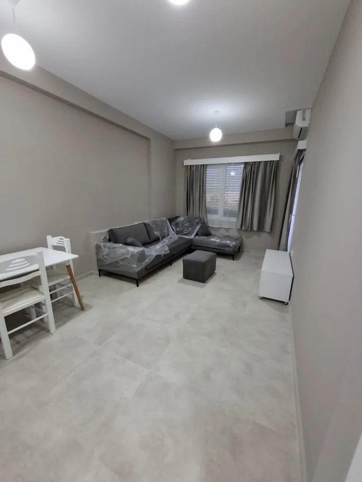 APARTAMENT ME QERA 1+1 RRUGA E KAVAJES 60.000 LEKE