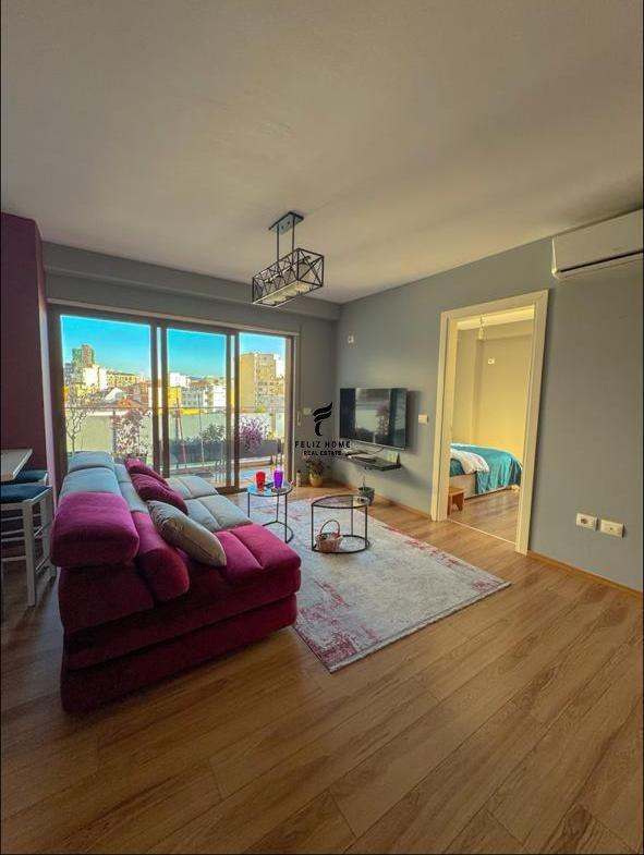 APARTAMENT ME QERA 2+1 MINE PEZA 800 EURO FH-68952