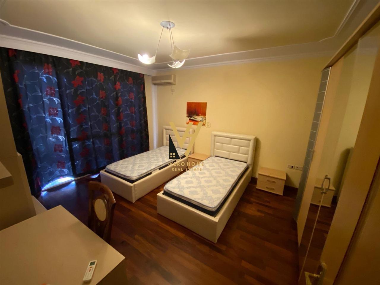 JEPET APARTAMENT 2+1+2 ME QIRA NE BLLOK 800 EURO
