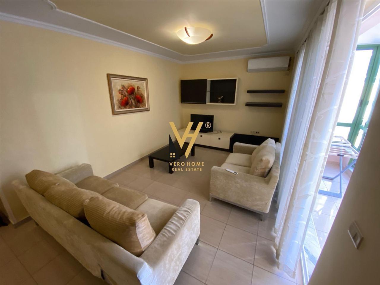 JEPET APARTAMENT 2+1+2 ME QIRA NE BLLOK 800 EURO