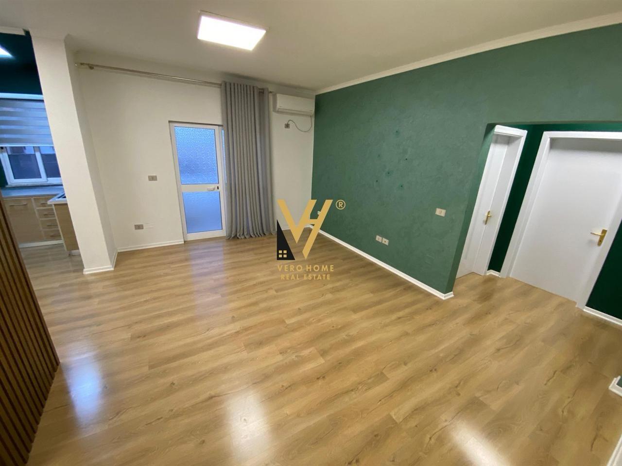 JEPET APARTAMENT 2+1 ME QIRA TE SHESHI WILLSON 800 EURO