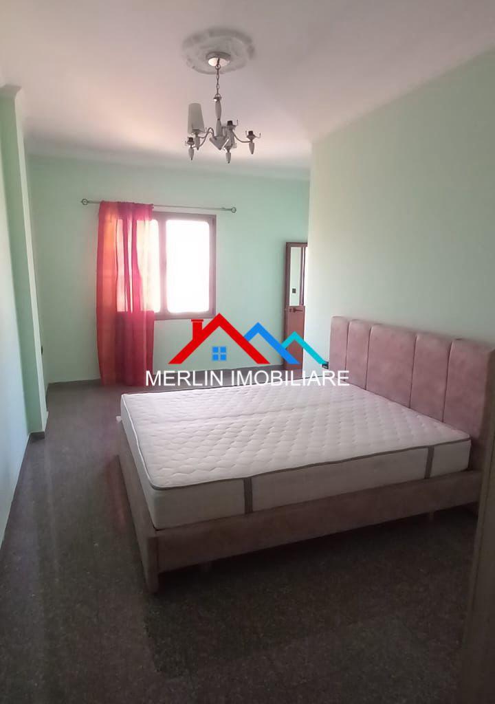 FOR RENT: 2+1+2 Apartment Near Ali Shefqeti Street, Roundabout