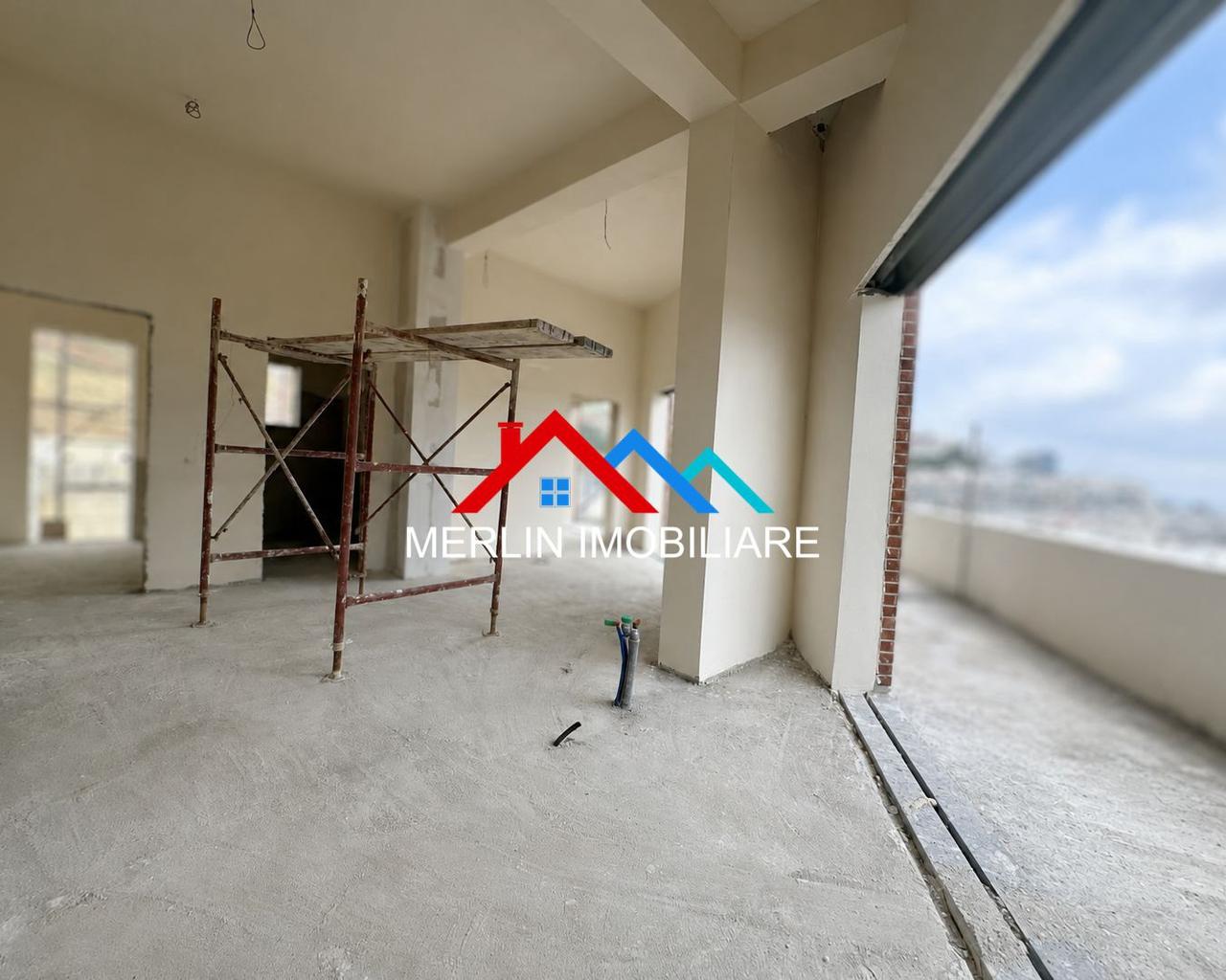 SHITET APARTAMENT 2+1+VERANDE TEK KODRA E DIELLIT 2.