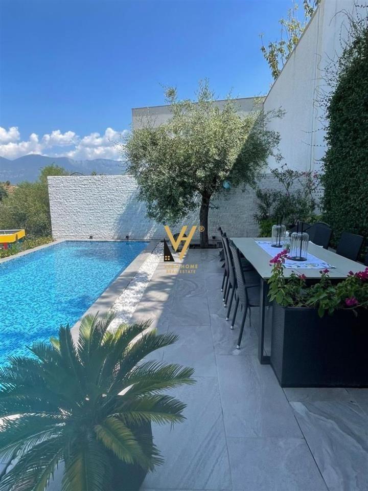 House for Rent in Kodra e Diellit 2, 2,500 Euro