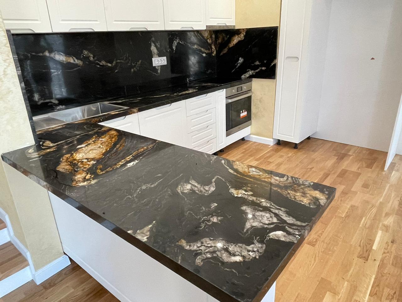 SHITET SUPER VILE 2-KATESHE GJIRI I LALZIT 450.000 EURO