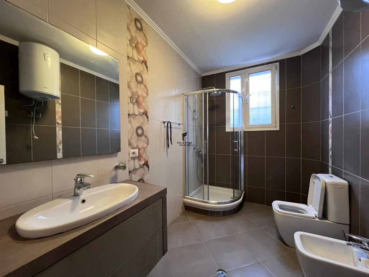 VILLA WITH 4 FLOORS, PORCELAIN, 150,000 LEK FH-67444