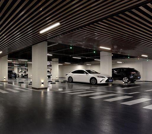 Vendesi Parcheggio 840 m² Stadio Dinamo 1.200.000 euro