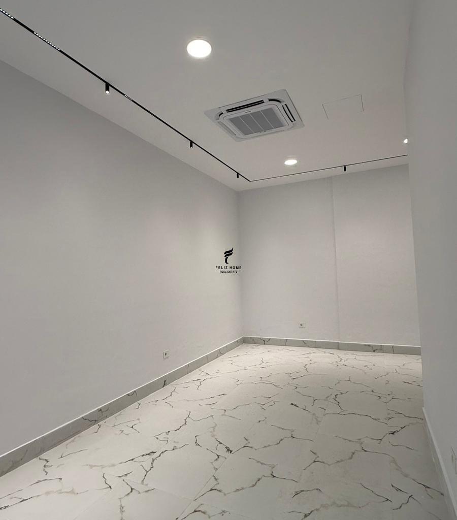 FOR SALE Shop 38.4 m2 Durres Street 195,000 EUR FH-69531