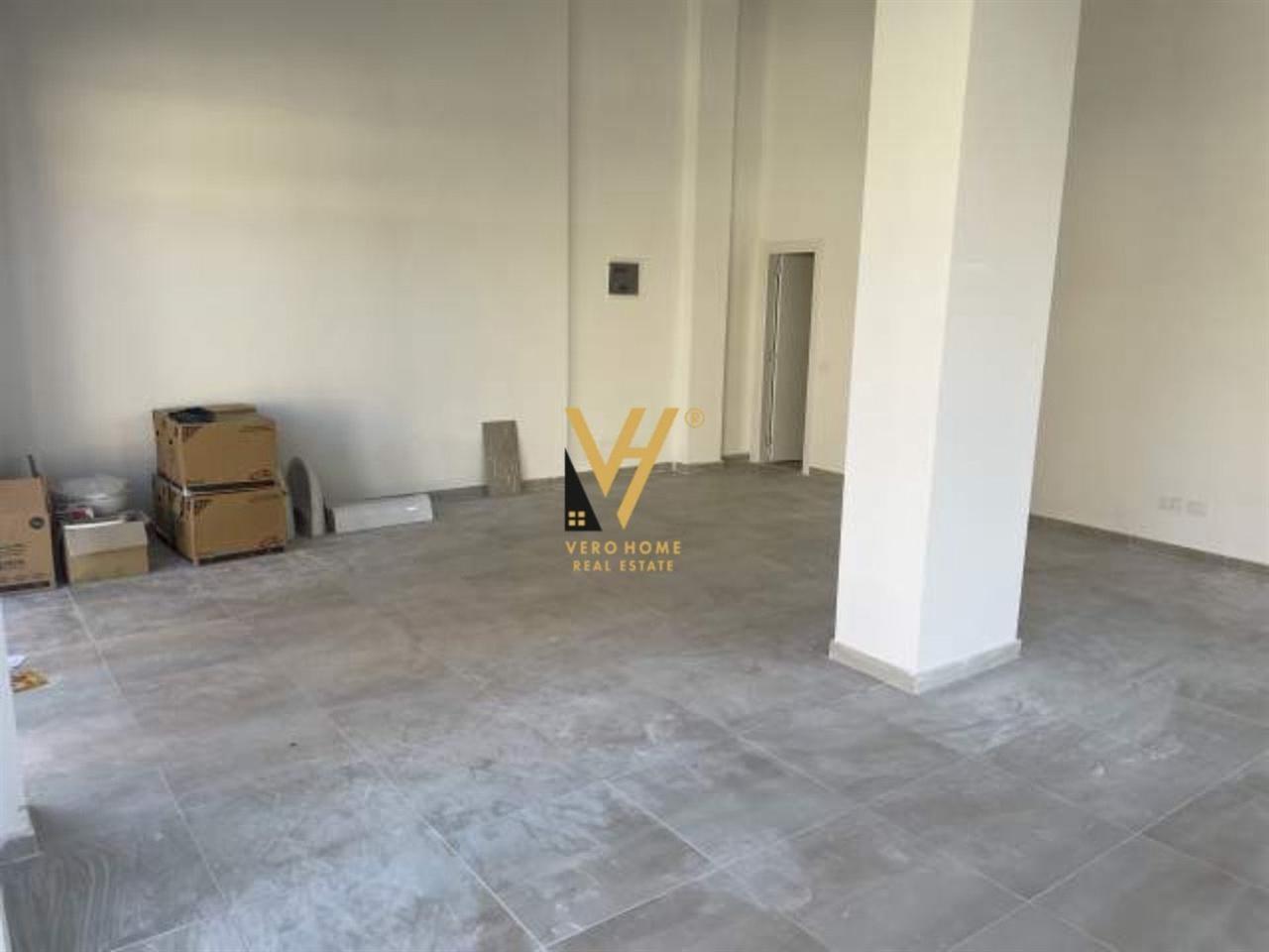 FOR RENT 70 m2 SHOP ON DIBRES ROAD FOR 500 EURO
