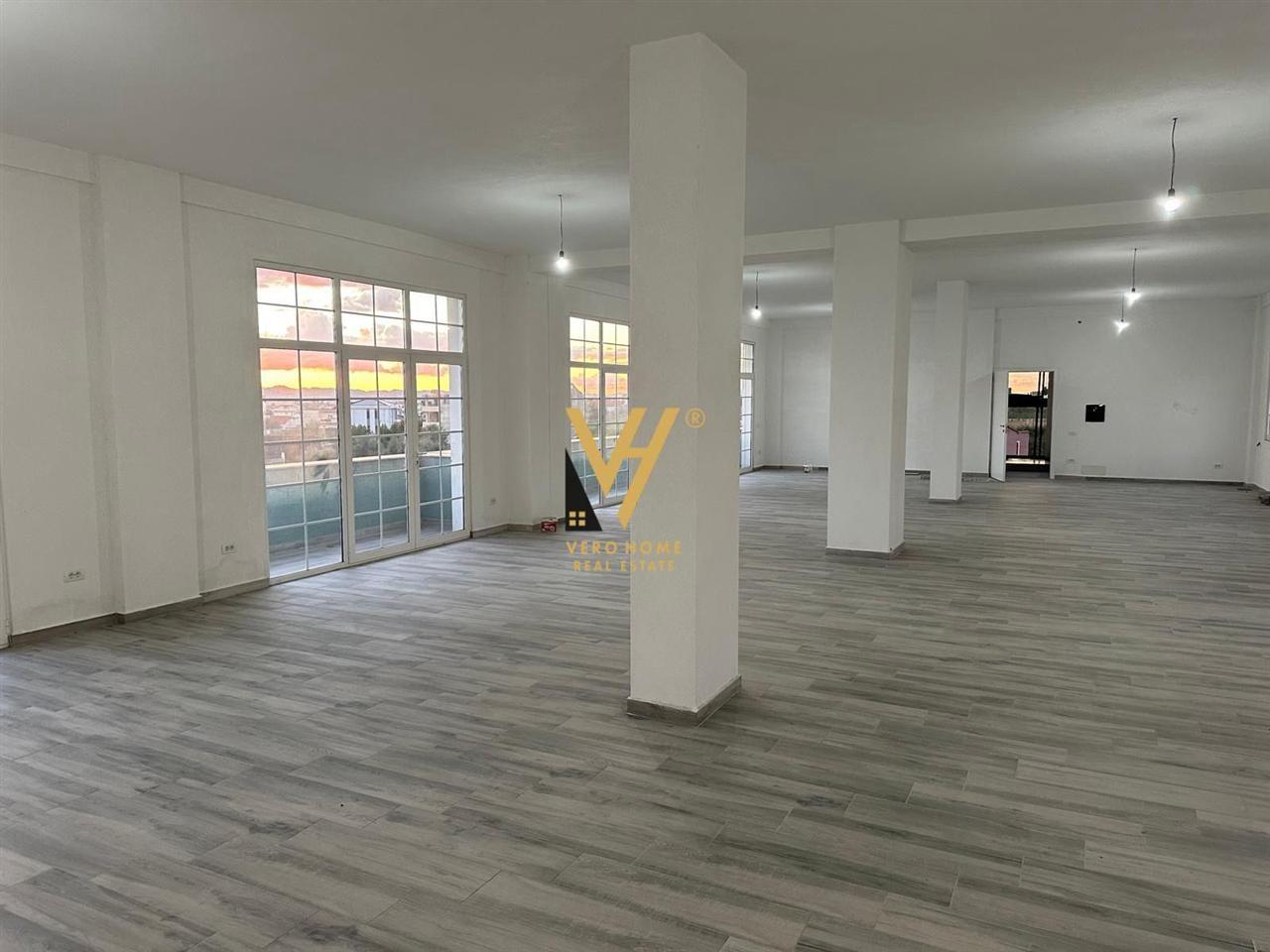 RENTAL SPACE 250 m2 IN PASKUQAN FOR 2,500 EURO