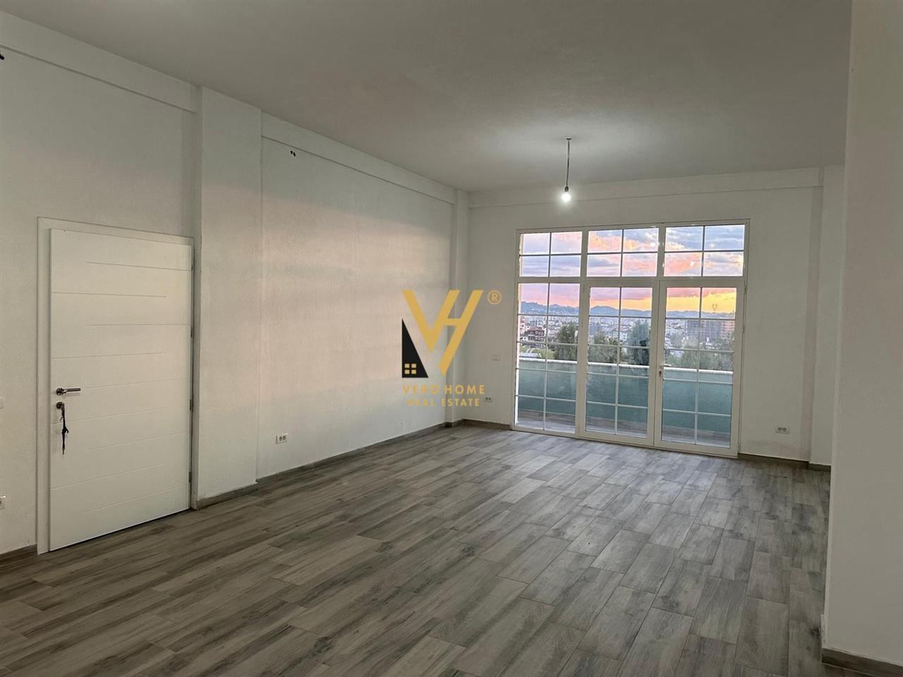 RENTAL SPACE 250 m2 IN PASKUQAN FOR 2,500 EURO