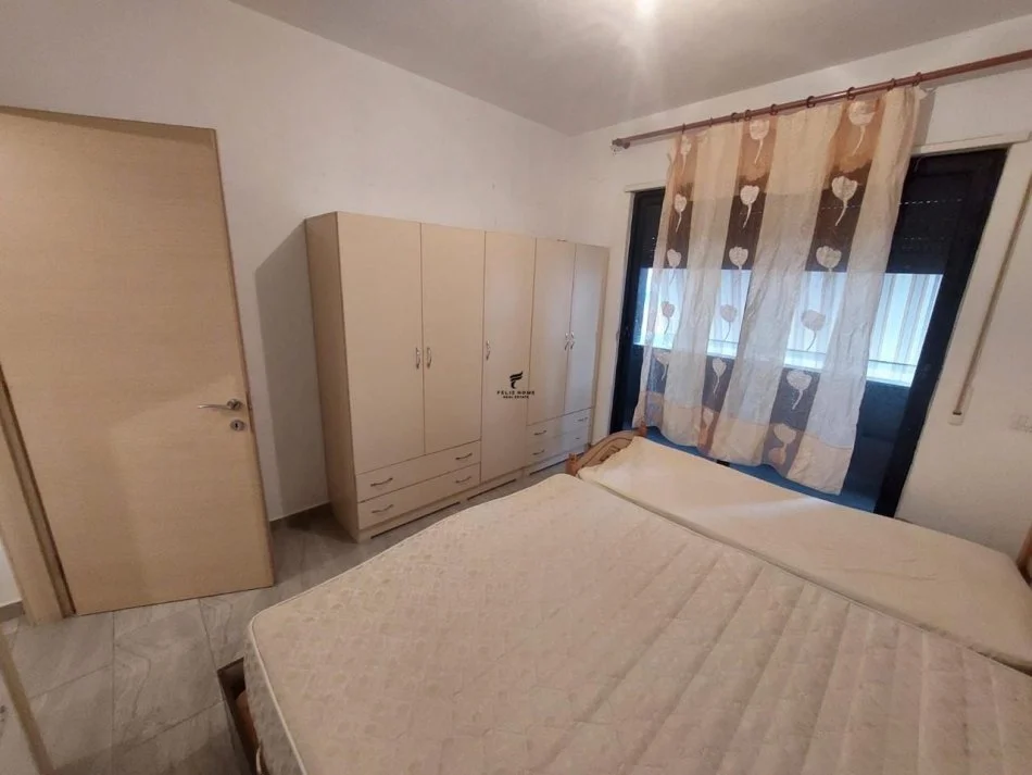 Tirane, vendesi appartamento 1+1 Piano 8, 60 m² 95.000 € (YB)