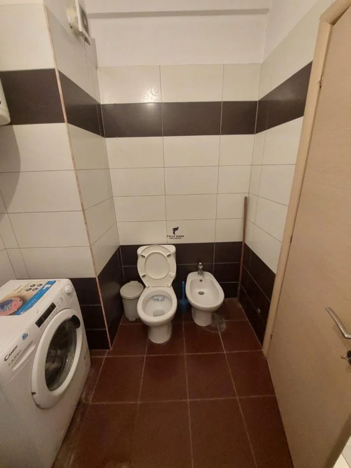 Tirane, vendesi appartamento 1+1 Piano 8, 60 m² 95.000 € (YB)