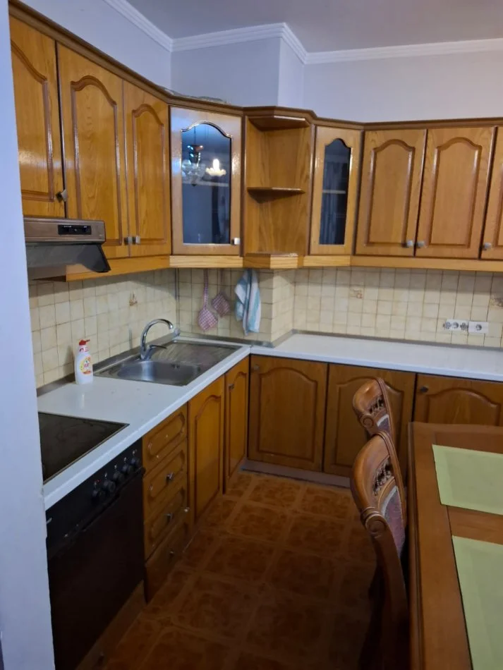 Tirane, shitet apartament 2+1 Kati 9, 105 m² 220.000 € (21 DHJETORI)