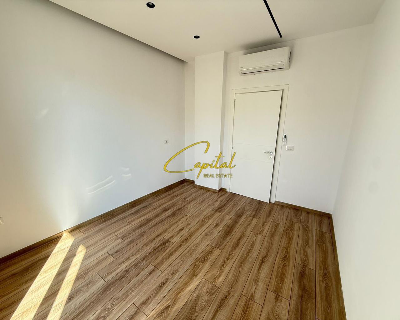APARTAMENT ME QIRA 2+1 KOMUNA E PARISIT 900 EURO