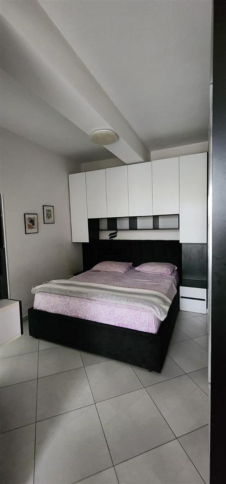 Appartamento con 2+1 camere in affitto a Yzberisht 50.000 LEKE FH-71606