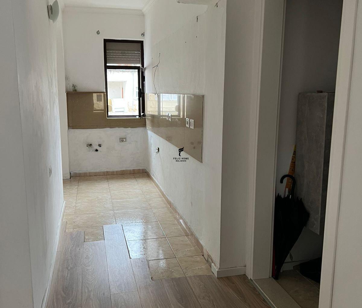 SHITET APPARTAMENTO 1+1 MYSLYM SHYRI 175.000 EURO FH-71581