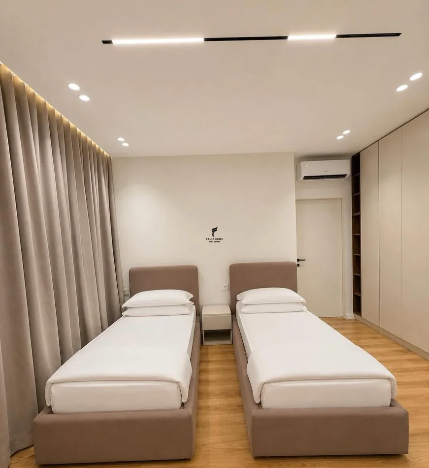 Tirana, appartamento in affitto con consegna immediata, 2+1, Piano 0, 120 m², 220.000 € (LIQUIDO IMMEDIATO)