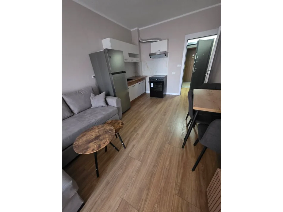 Tirane, 2+1 Apartment for Rent, 6th Floor, 64 m², €600 (5 Maji)