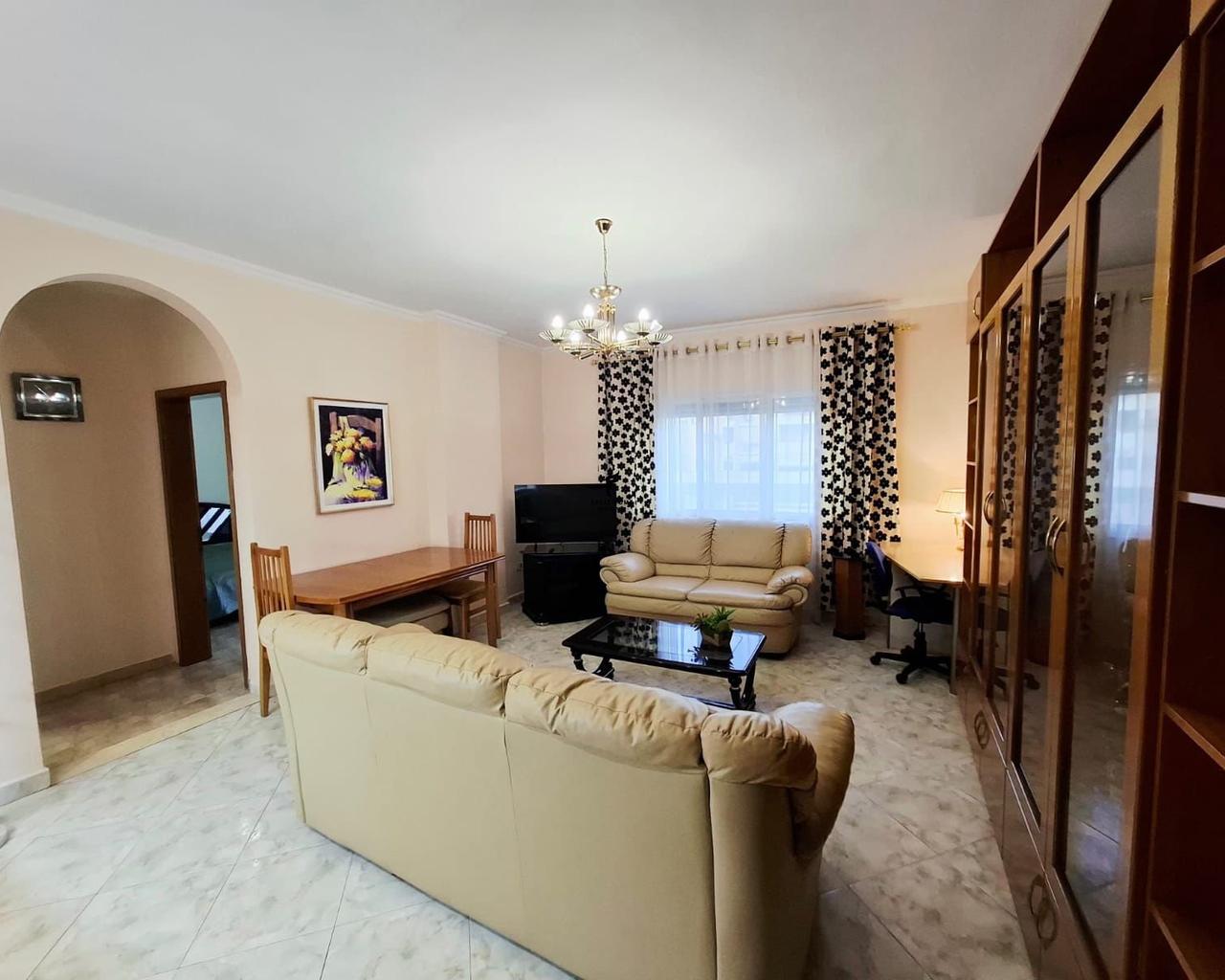 APARTAMENT ME QERA 1+1 KOMUNA E PARISIT 50.000 LEKE FH-71301