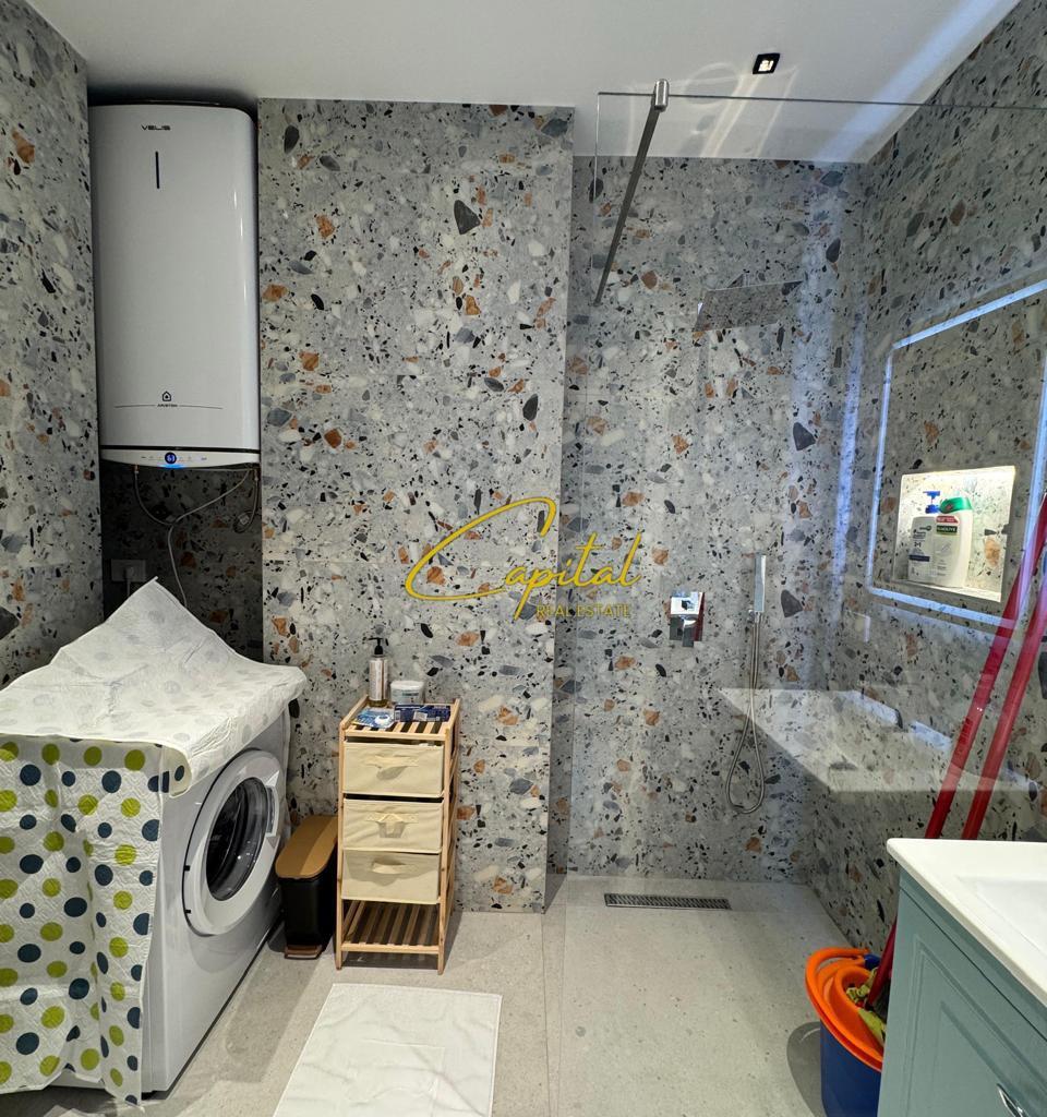 APARTAMENTE ME QIRA PER AIR BNB RRUGA MINE PEZA 2.200 EURO
